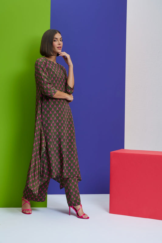 made you look - Square Cut Kurta With Straight Pants